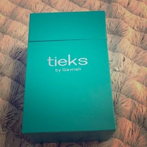 TIEKS box + shoe bag